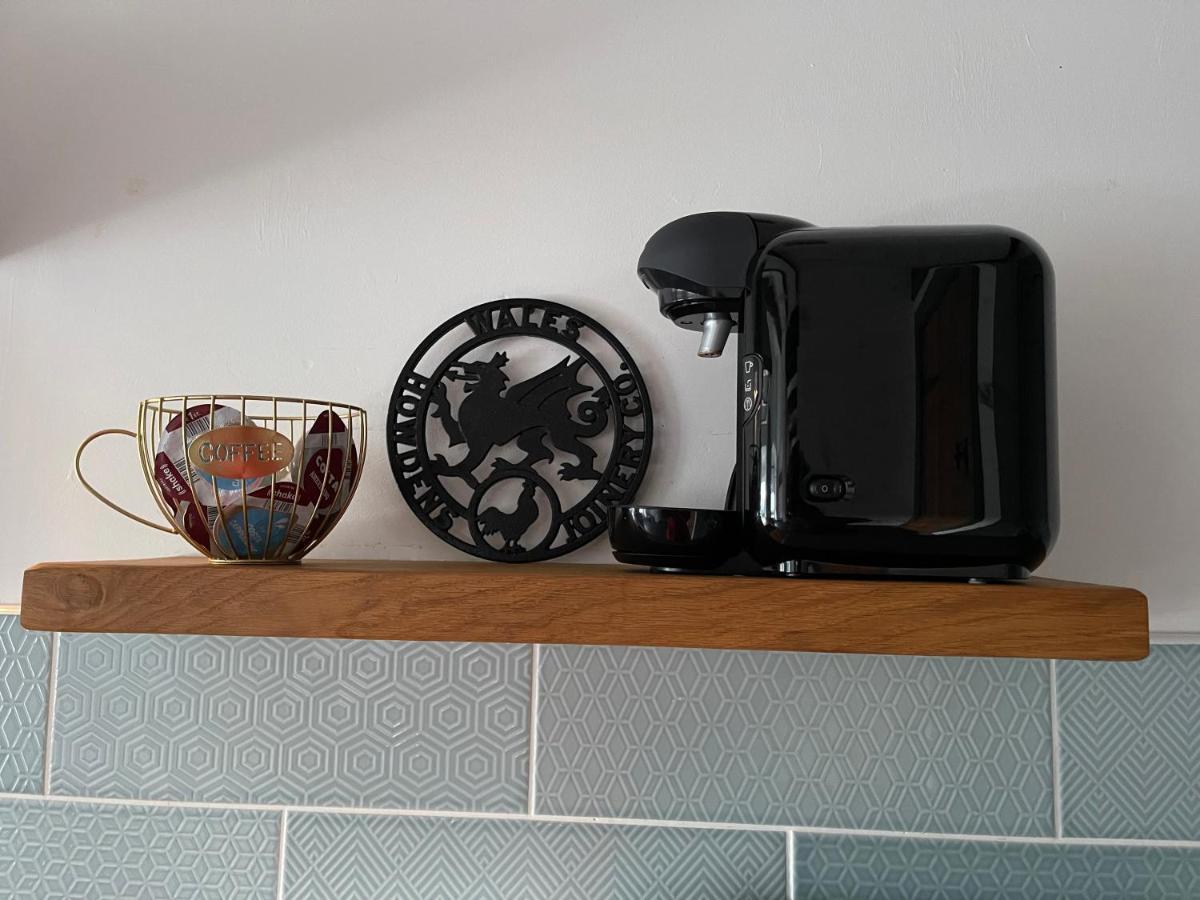 Cilhendre Holiday Cottages - The Dairy Swansea Bagian luar foto