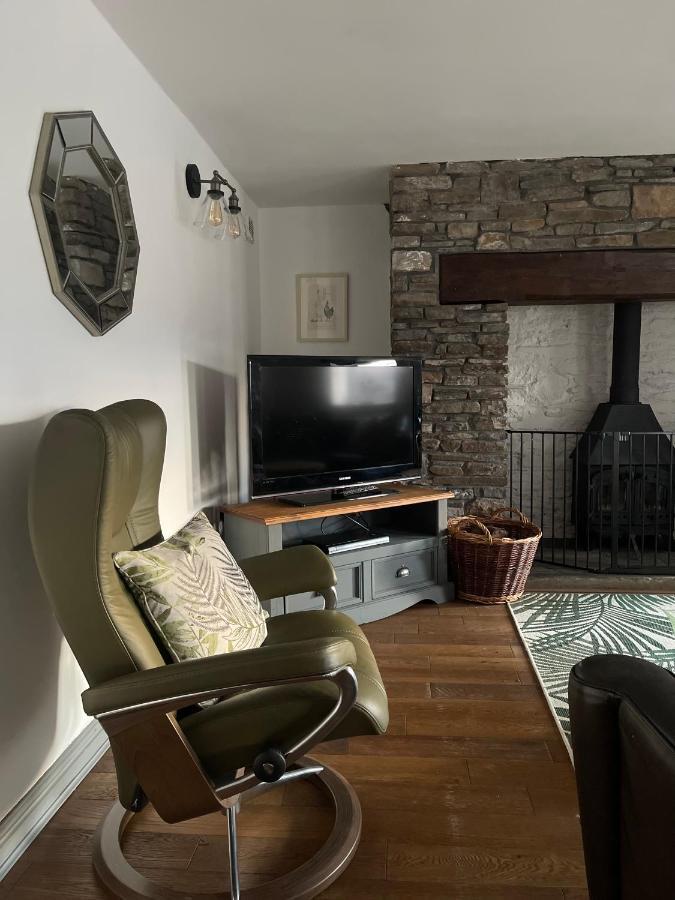 Cilhendre Holiday Cottages - The Dairy Swansea Bagian luar foto