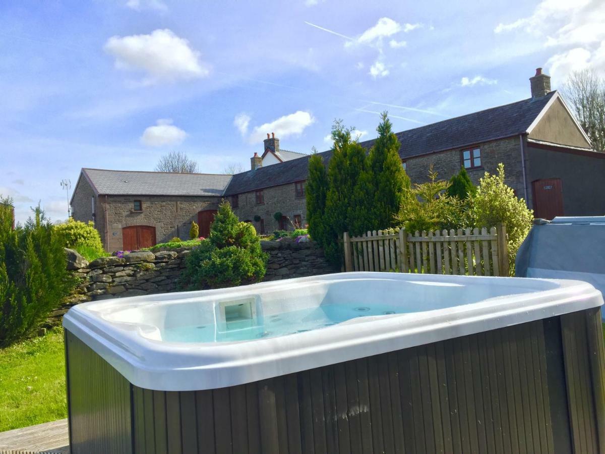 Cilhendre Holiday Cottages - The Dairy Swansea Bagian luar foto
