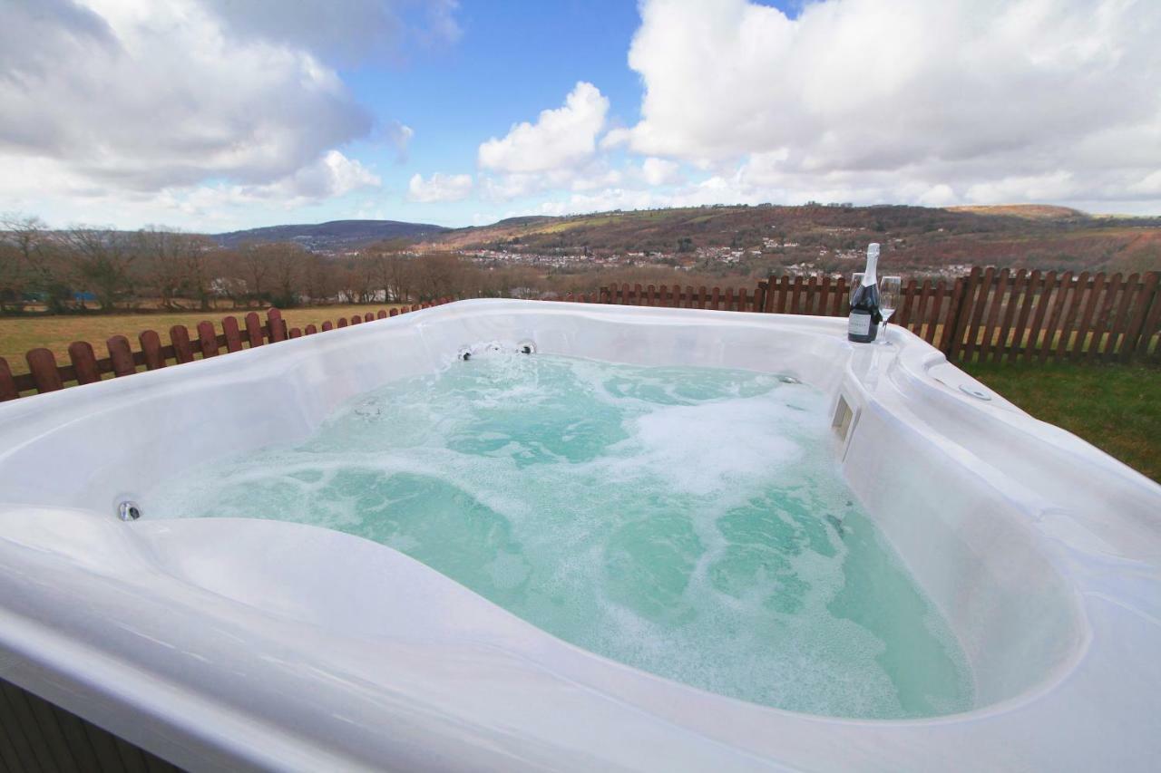 Cilhendre Holiday Cottages - The Dairy Swansea Bagian luar foto